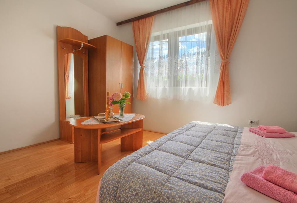 Apartman Josipa Dreznik Grad Exterior photo